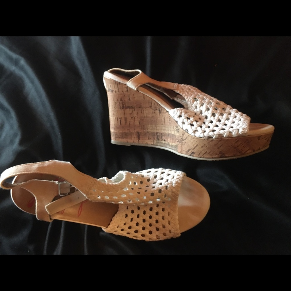 Like new white laced cotton material, heels!